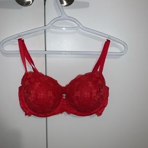 Red Lace Bra from Victoria’s Secret. (Size 32DDD)